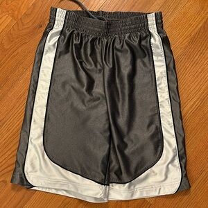 Champs athletic shorts - M